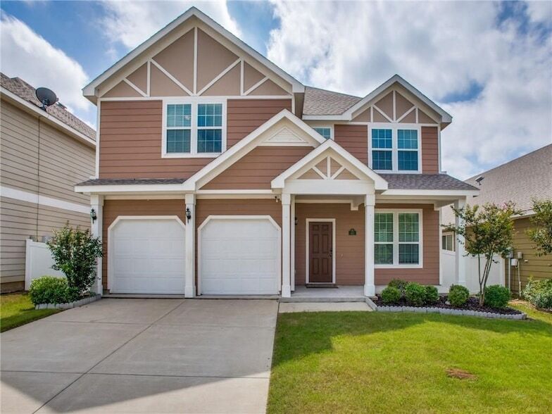 8912 Cranston Ct, Unit 0629 in Aubrey, TX - Building Photo