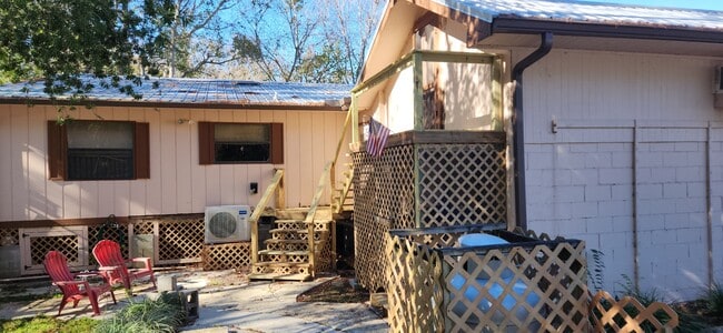 property at 110 Betsy Ross Pl