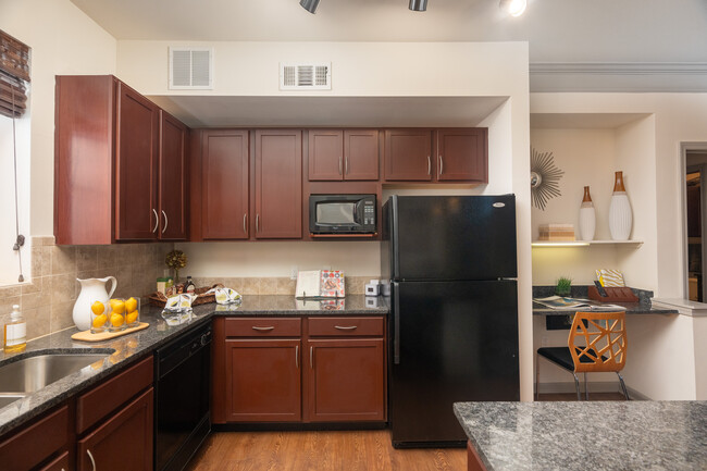 Berkshire Aspen Grove in Littleton, CO - Foto de edificio - Interior Photo