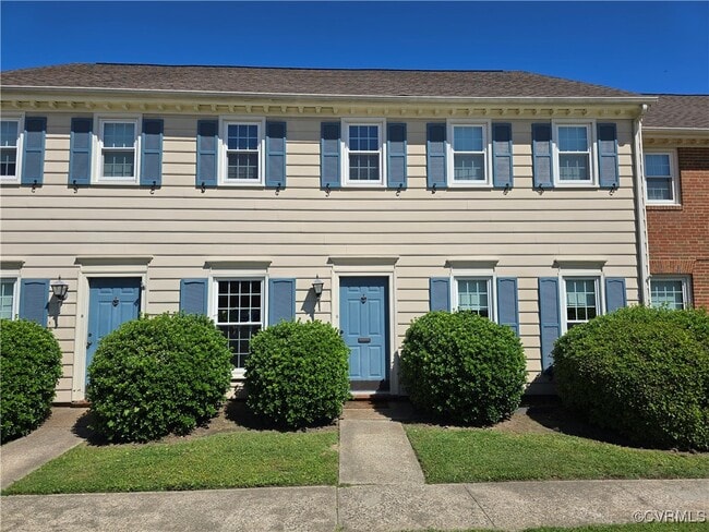3812 Hermitage Rd, Unit D in Richmond, VA - Foto de edificio - Building Photo