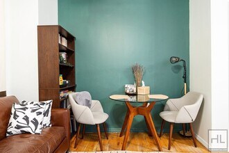 11 STREET, Unit 1A in Brooklyn, NY - Foto de edificio - Building Photo