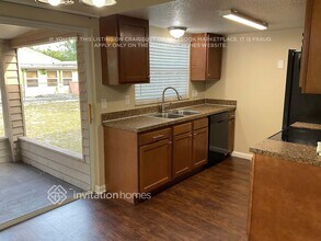 2401 Driftwood Dr in Casselberry, FL - Building Photo - Building Photo