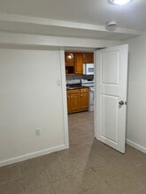 66 Linden Ave in Jersey City, NJ - Foto de edificio - Building Photo