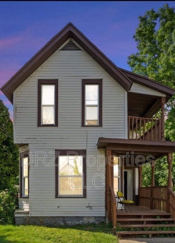 property at 841 Oakland Ave SW