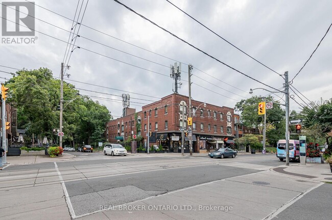 85-85 Beech Ave in Toronto, ON - Building Photo - Building Photo