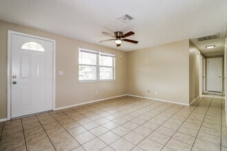 3107 Birch Ct in Dunedin, FL - Building Photo - Building Photo