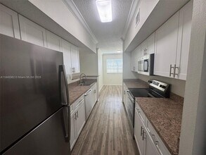 11730 SW 2nd St in Pembroke Pines, FL - Building Photo - Building Photo