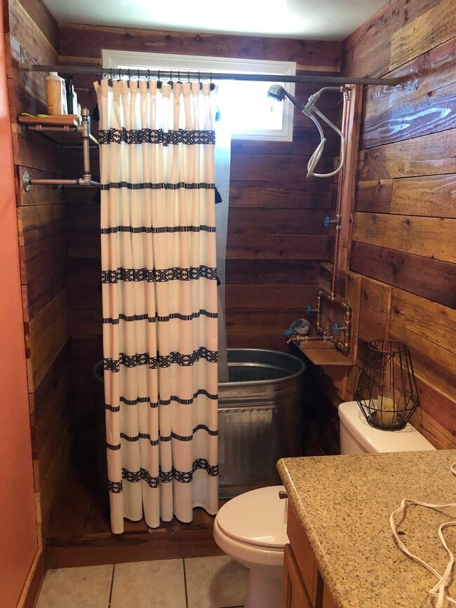 57661 Aberdeen Dr in Yucca Valley, CA - Foto de edificio - Building Photo