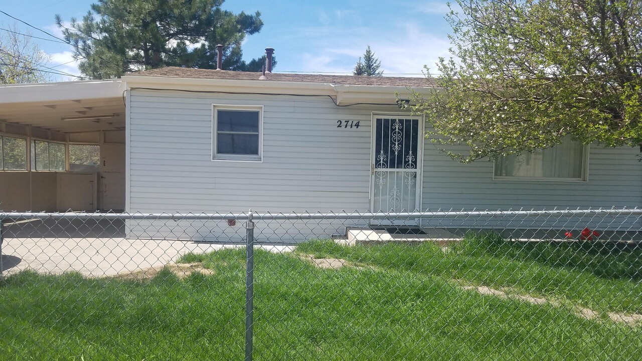 2714 Ames Ct in Cheyenne, WY - Building Photo