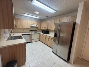 8431 SW 90th Ln, Unit 310 in Ocala, FL - Building Photo - Building Photo