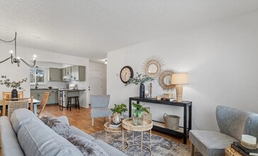 2918 Rams Ln in Fort Collins, CO - Foto de edificio - Building Photo