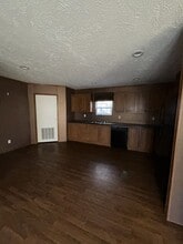 307 E Adams St in Pittsburg, KS - Building Photo - Building Photo