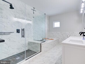 1118 Dunton St in Philadelphia, PA - Building Photo - Building Photo