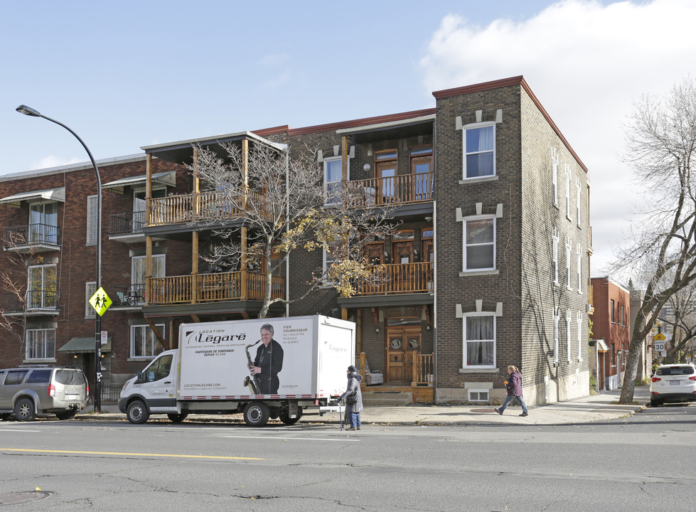 2658 Hochelaga in Montréal, QC - Building Photo