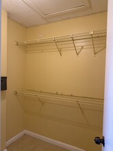 2521 NW 56th Ave, Unit 8 in Lauderhill, FL - Building Photo - Building Photo