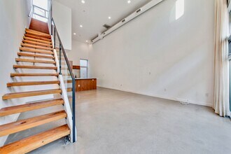 140 S Gramercy Pl, Unit #6 in Los Angeles, CA - Building Photo - Building Photo