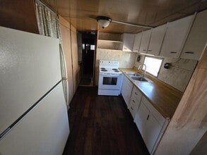 217 10th St in Page, AZ - Building Photo - Building Photo