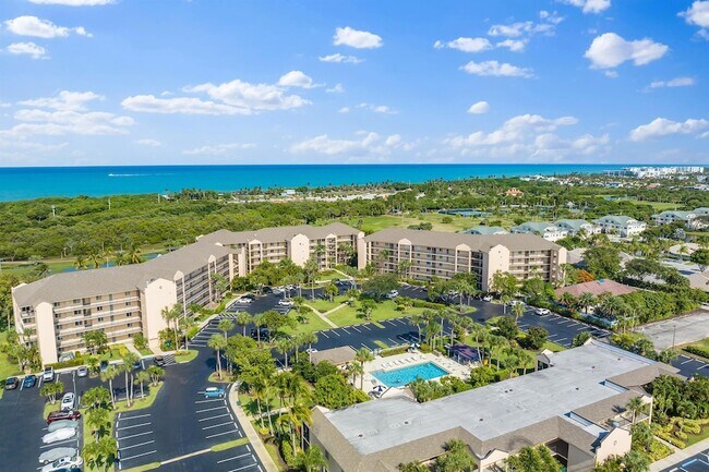 275 Palm Ave in Jupiter, FL - Building Photo - Building Photo