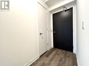 180 Front St E in Toronto, ON - Building Photo - Building Photo