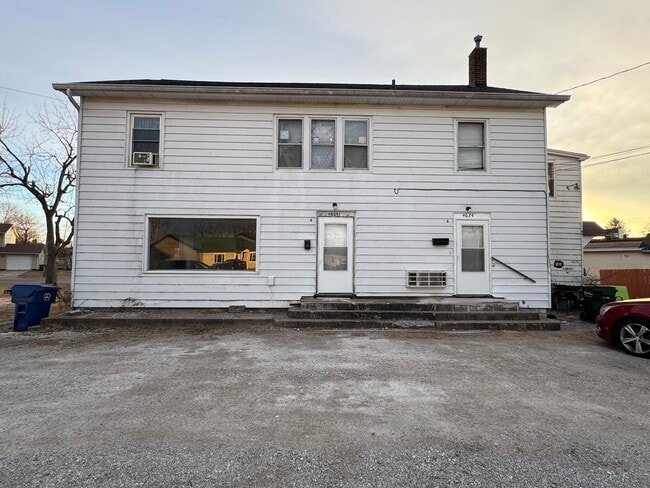 property at 4624 Cheyenne Ave