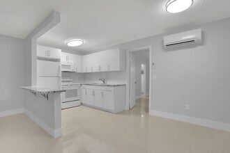 914 N Federal Hwy in Lake Worth Beach, FL - Building Photo - Building Photo