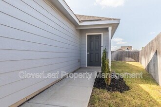 13730 Bucket Way in San Antonio, TX - Building Photo - Building Photo