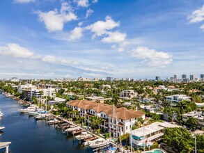Venic Isle Tower in Fort Lauderdale, FL - Building Photo - Building Photo