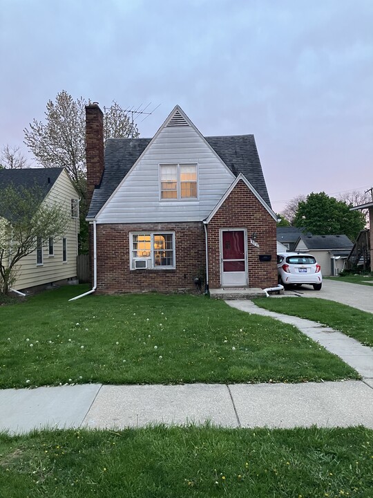 305 Potter Ave in Ann Arbor, MI - Building Photo