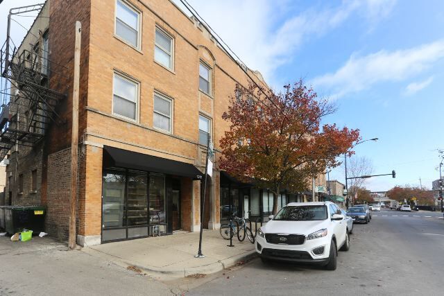 1212 W Thorndale Ave in Chicago, IL - Building Photo