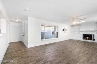 370 10th St in Atlantic Beach, FL - Building Photo - Building Photo