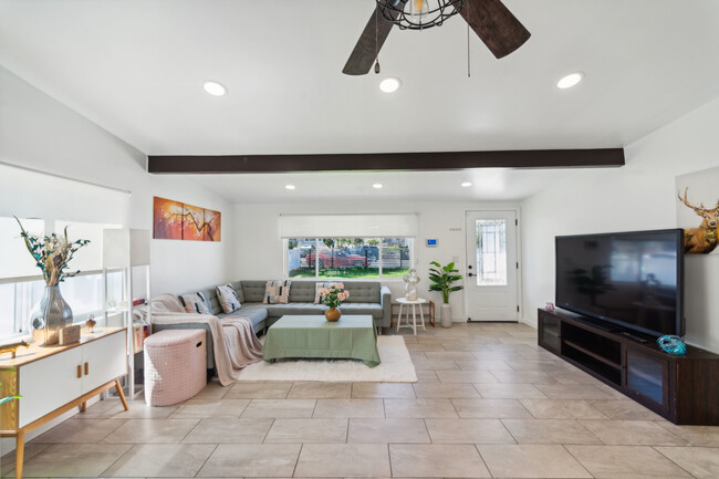 9853 Saint George St in Spring Valley, CA - Building Photo - Building Photo