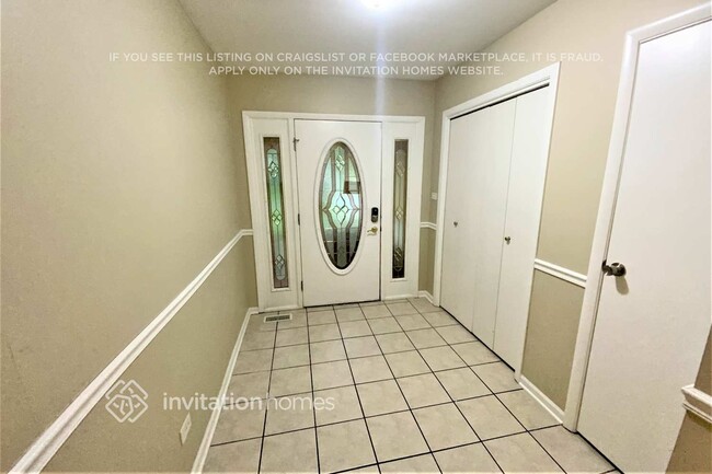 1516 Churchill Rd in Schaumburg, IL - Foto de edificio - Building Photo