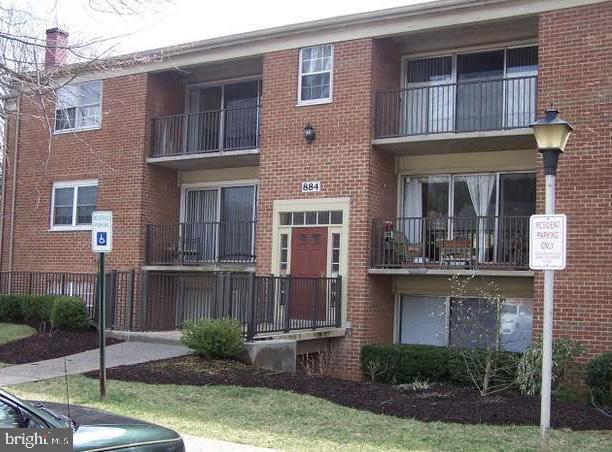 property at 884 College Pkwy