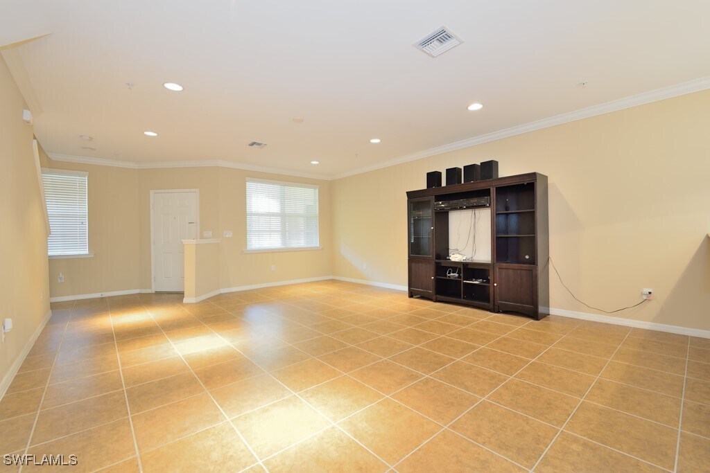 23450 Alamanda Dr in Bonita Springs, FL - Building Photo