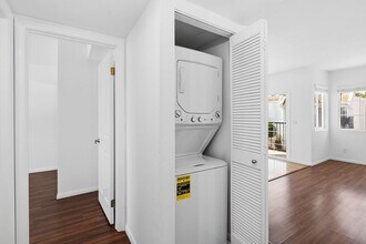 1499 Broadway, Unit Condo for rent in El Cajon, CA - Foto de edificio - Building Photo