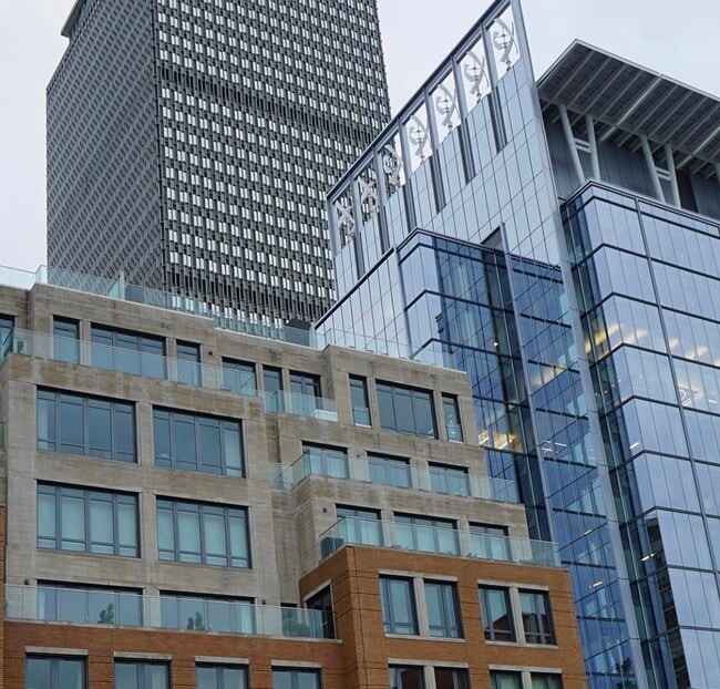811 Boylston St, Unit 4