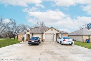 4201 North St, Unit B in Fort Smith, AR - Building Photo