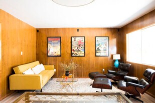 56996 Crestview Dr in Yucca Valley, CA - Building Photo