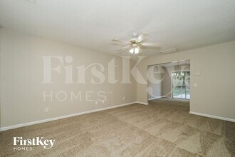 821 Blazingwood Dr in Greensboro, NC - Building Photo - Building Photo