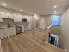 4250 Lancaster Ave, Unit A in Philadelphia, PA - Building Photo - Building Photo