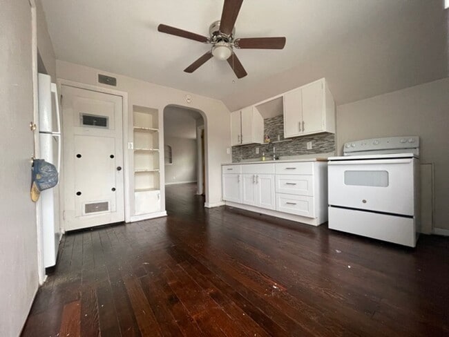4962 W Medford Ave in Milwaukee, WI - Building Photo - Building Photo