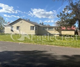 713 Sprague St in Walla Walla, WA - Foto de edificio - Building Photo