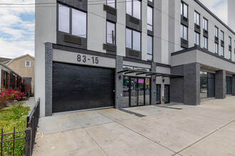 8315 Parsons Blvd in Jamaica, NY - Building Photo - Building Photo