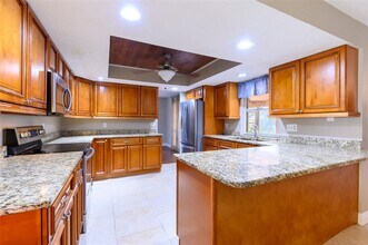 3122 Reseda Ct in Tampa, FL - Building Photo - Building Photo