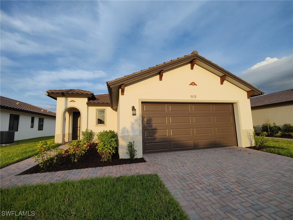 5112 Isidora Ln in Ave Maria, FL - Building Photo