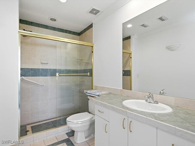 4130 Looking Glass Ln