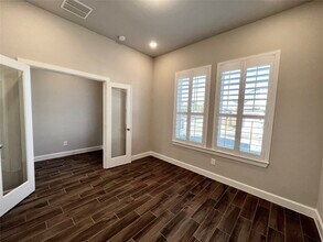 547 Kingston Ln in Shenandoah, TX - Building Photo - Building Photo