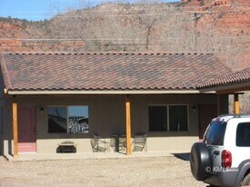 143 E 100 S in Kanab, UT - Building Photo