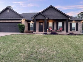 62 Mulder Cove Ln in Wetumpka, AL - Building Photo