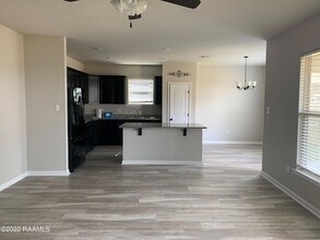 201 St Caillin St in Youngsville, LA - Building Photo - Building Photo